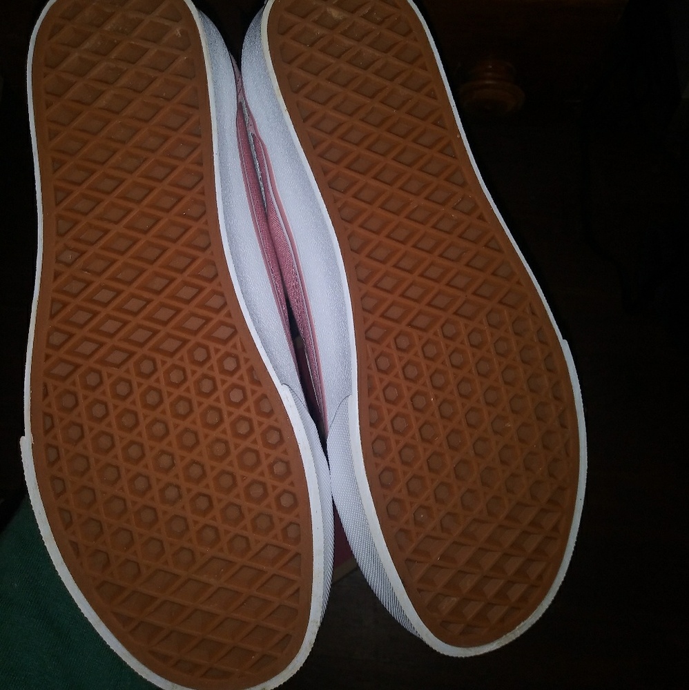 Vans - Picture 4 of 6
